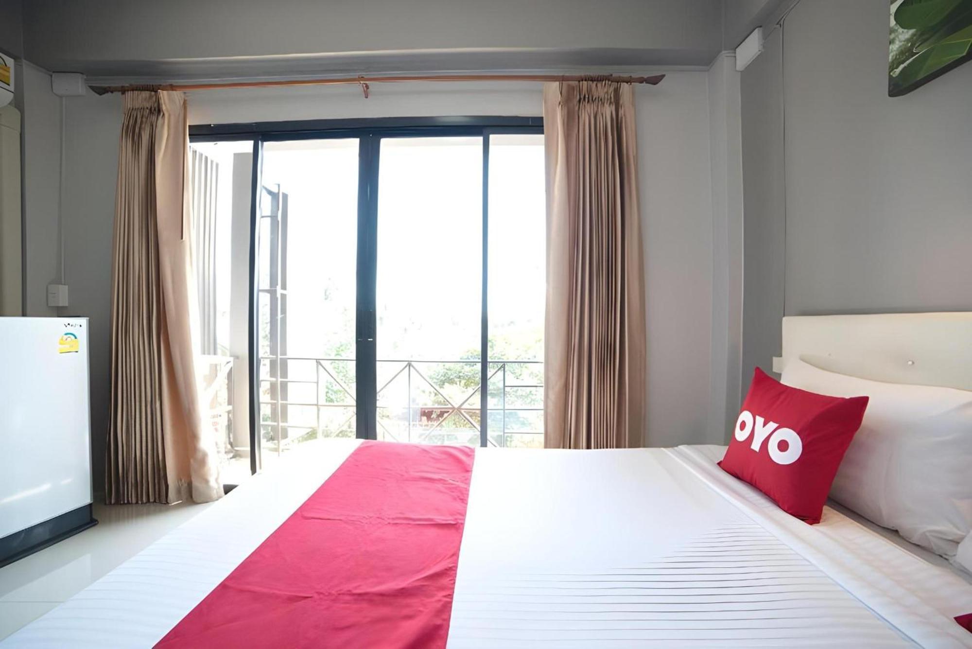 Oyo 465 Krung Kao Traveller Lodge Ayutthaya Exteriér fotografie