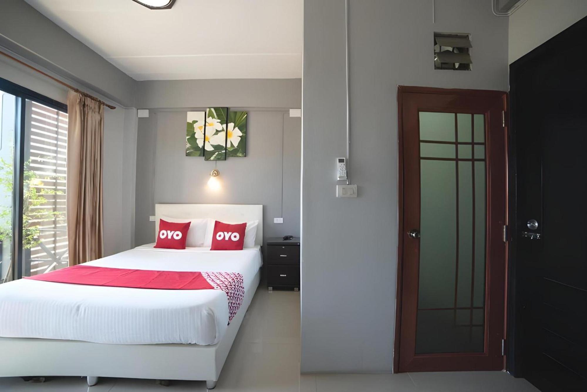 Oyo 465 Krung Kao Traveller Lodge Ayutthaya Exteriér fotografie