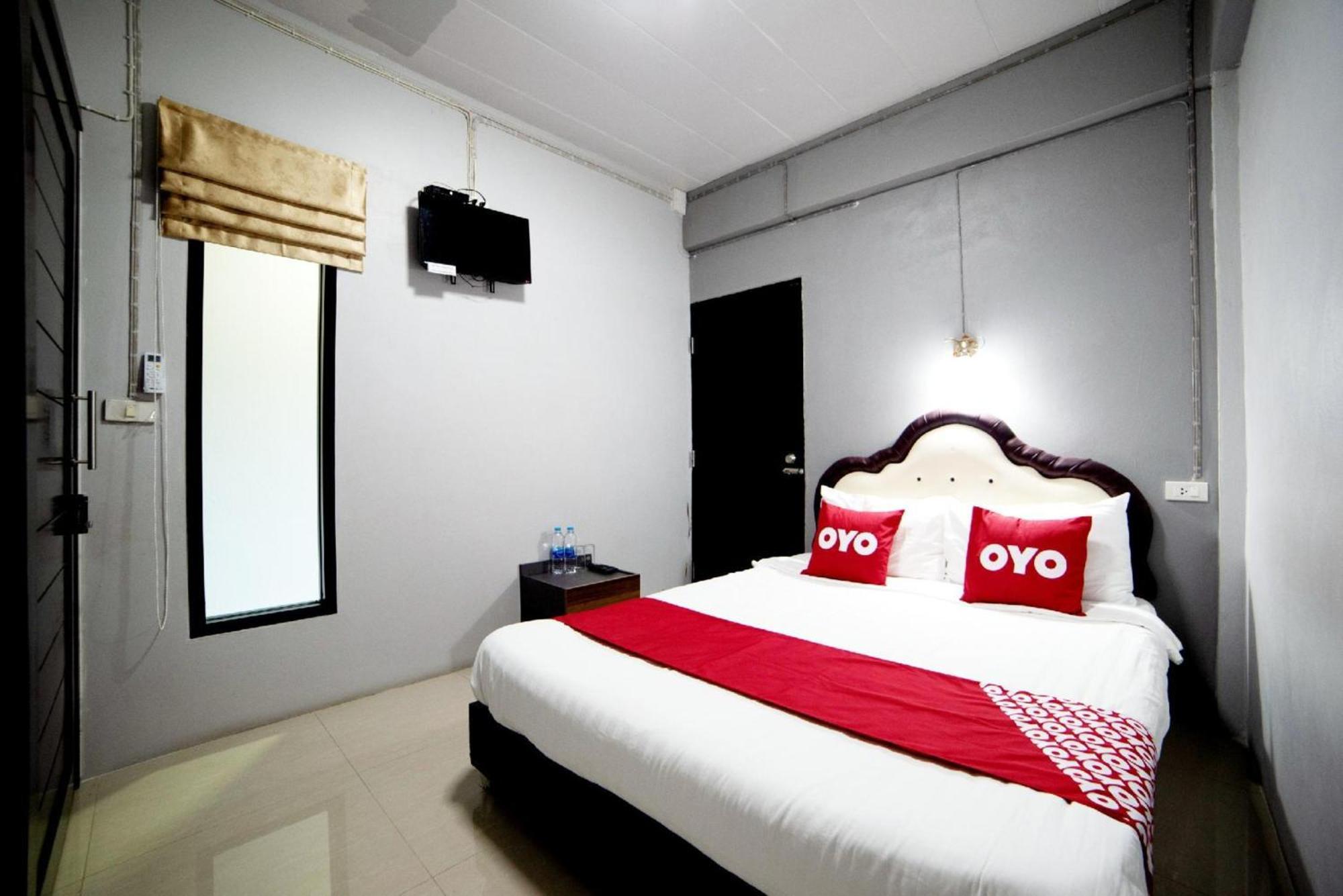 Oyo 465 Krung Kao Traveller Lodge Ayutthaya Exteriér fotografie